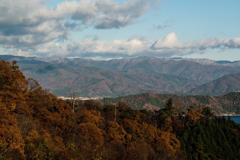 N874_cyairokuirodukuyamayama_TP_V