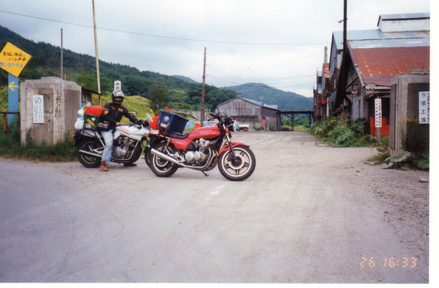 img042