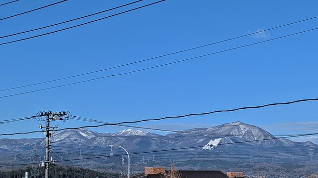PXL_20251220_012635271