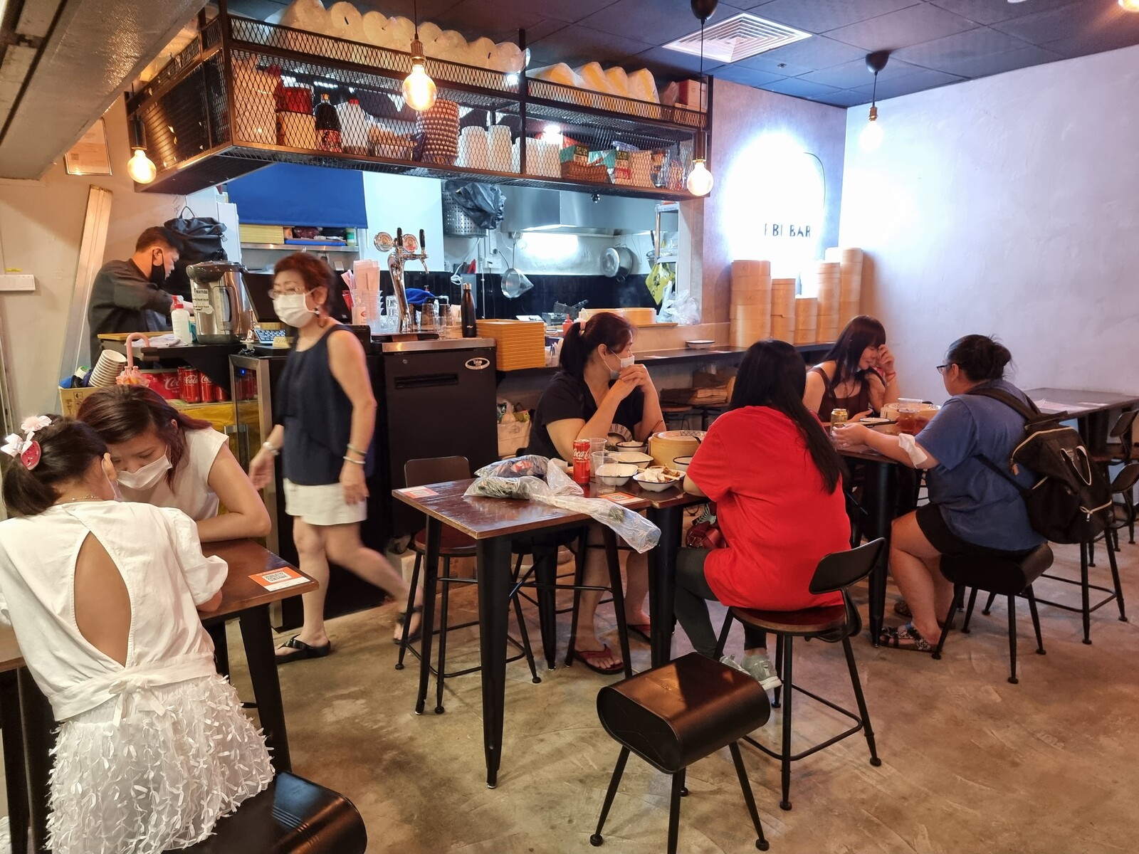 家族で行ける Ebi Bar Cuppage Plaza シンガポールで過ごすテキトーな日々