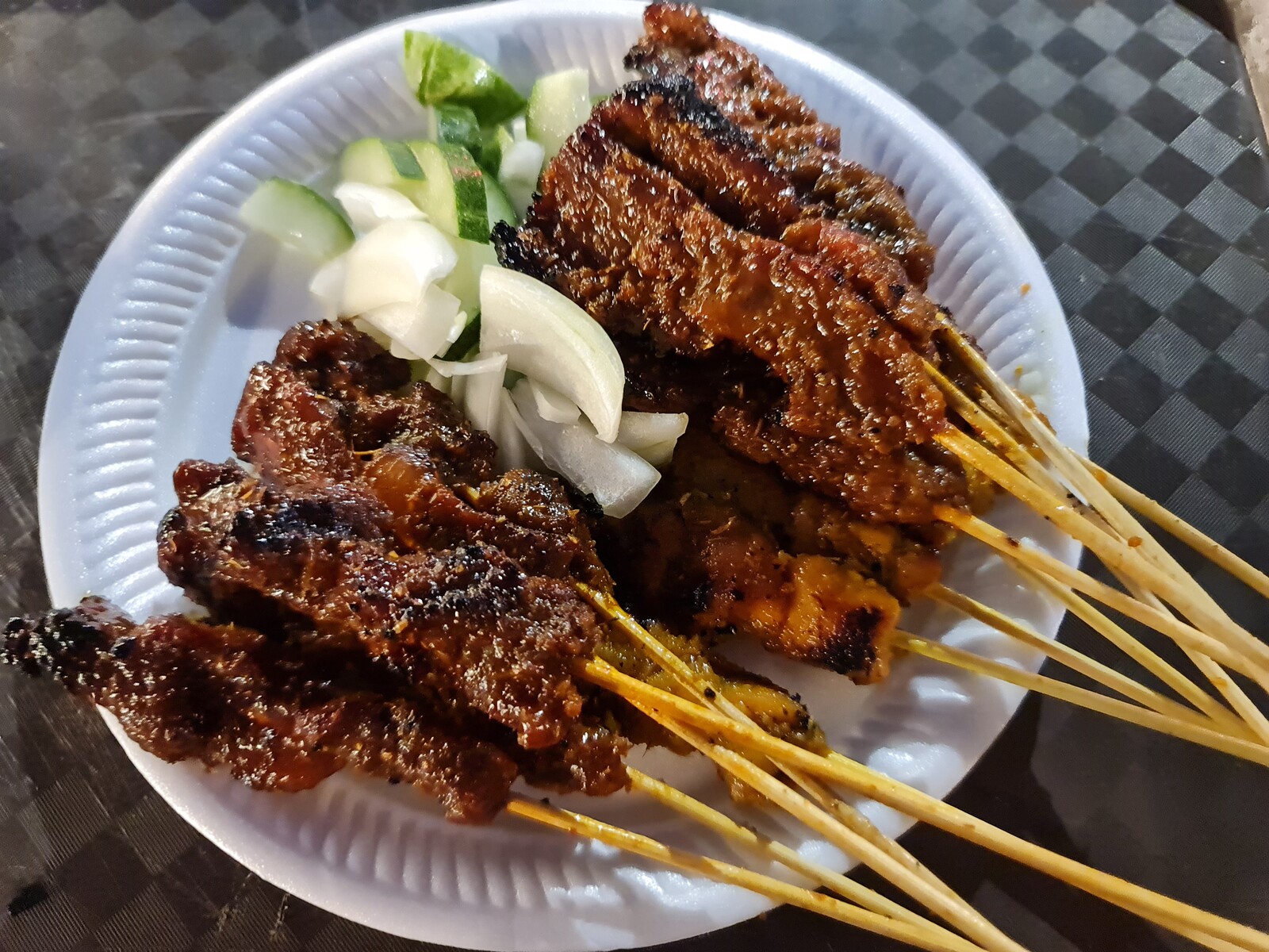 ラオパサで焼き鳥 スティングレー アジアで過ごすテキトーな日々