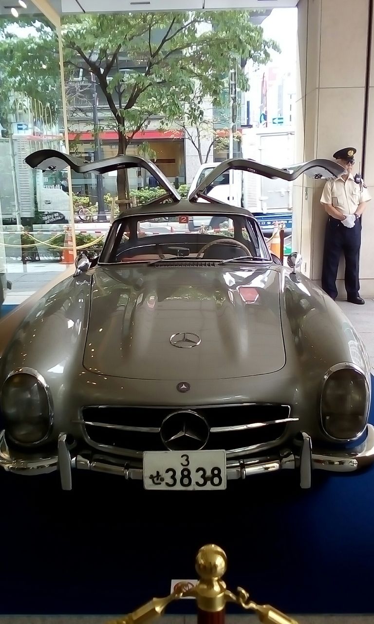 銀座松屋に 石原裕次郎さんの車が展示されていました Kenichi0121の日記 銀座松屋に 石原裕次郎さんの車が展示されていました Kenichi0121の日記