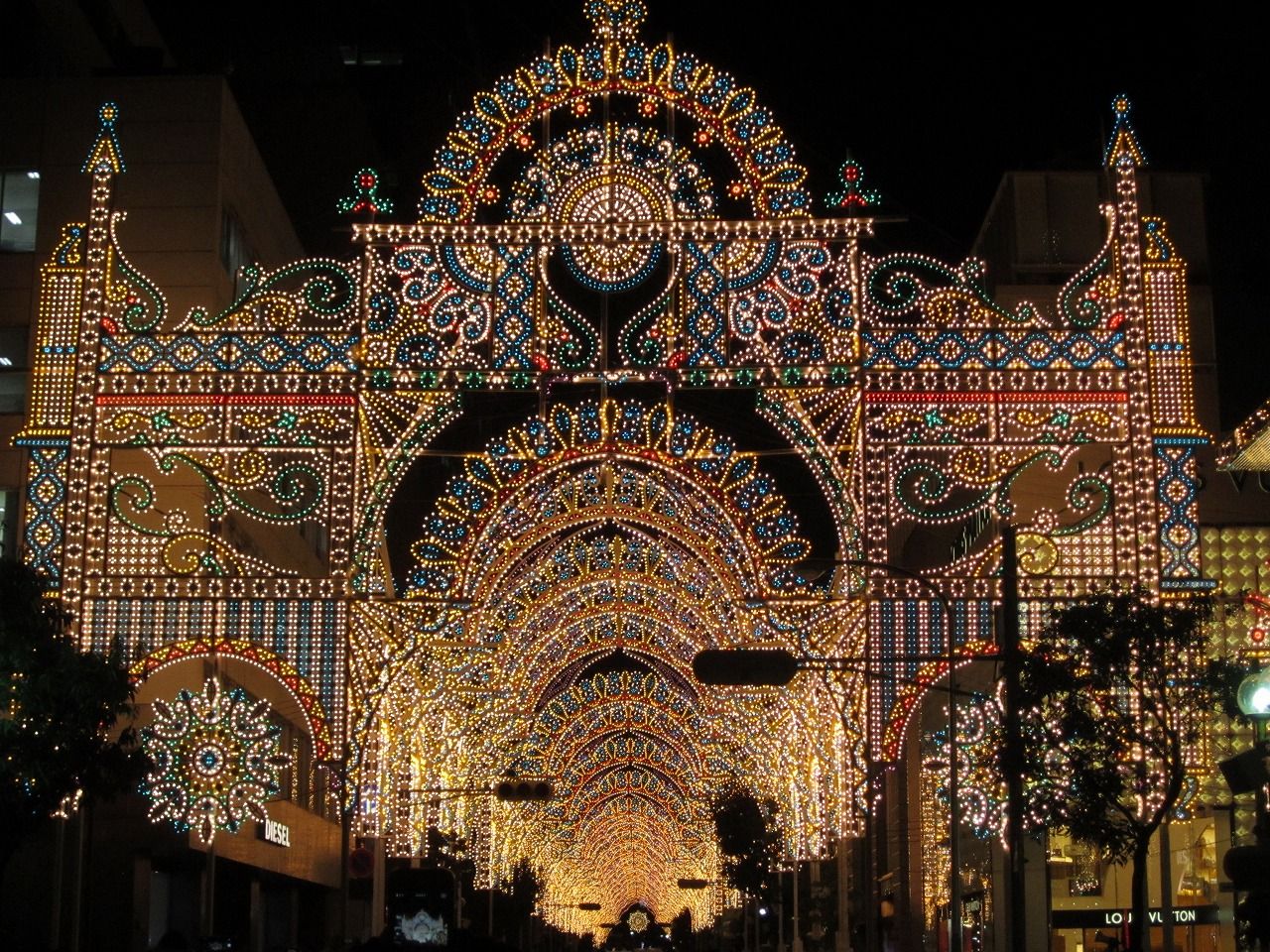 こころのスケッチ737 夜空に輝く神戸ルミナリエに行ってきました こころのスケッチ