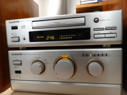 【大幅限界値下げ】【名機】ONKYO INTECシリーズシステムコンポ中古訳有 オンキヨーの“ハイコンポ”「INTEC」が現代風になって復活