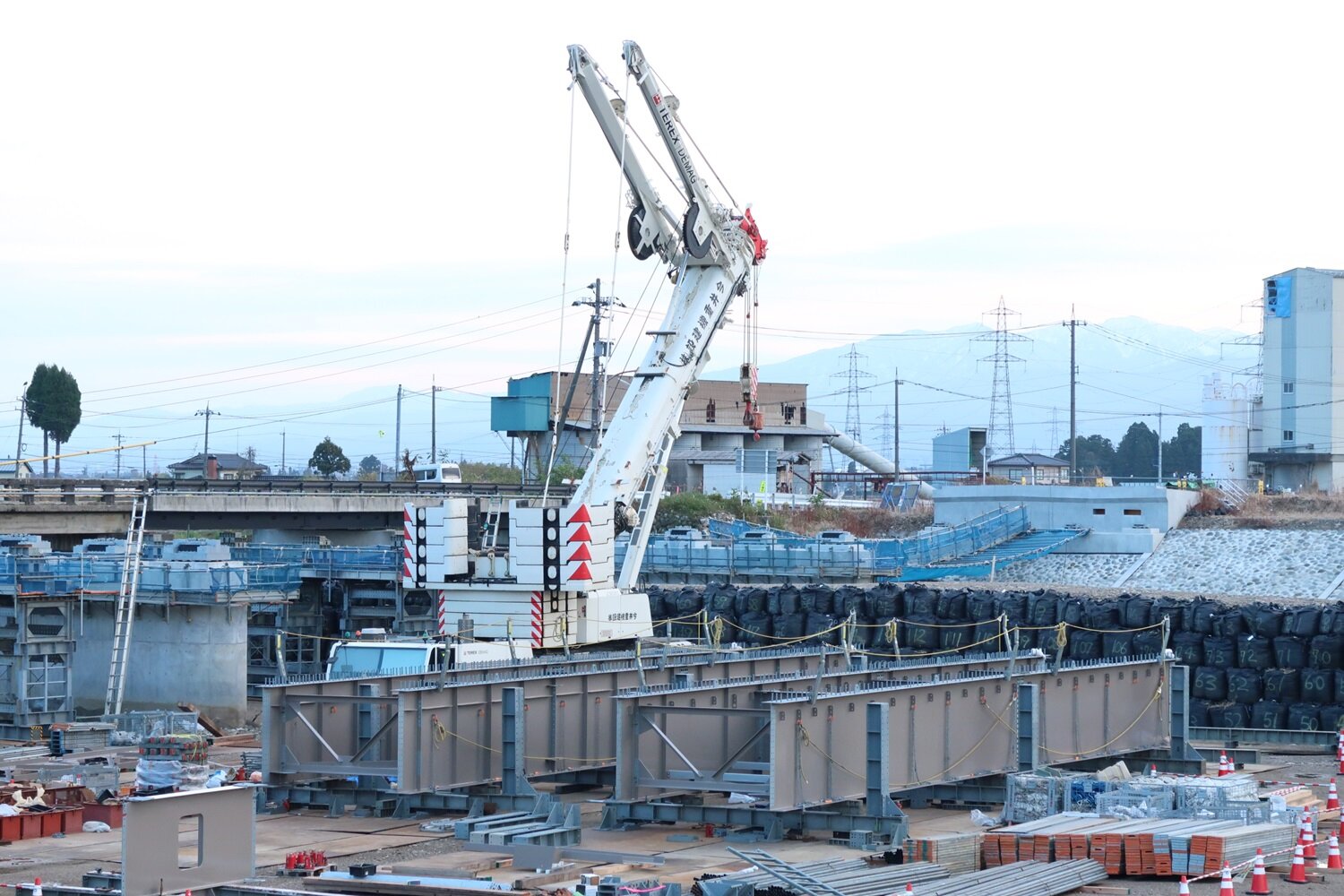 上高善寺橋上部工工事 : 建機なおしごとblog 上高善寺橋上部工工事 : 建機なおしごとblog