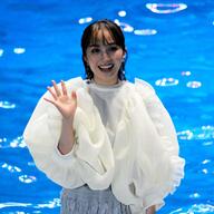 【朗報】百田夏菜子、イルカと心が繋がる！？水族館での特別な日やんけ！