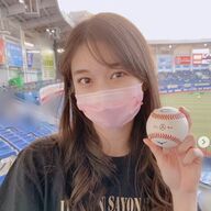 【朗報】牧野真莉愛、8作目ソロ写真集『M.21』がついに電子化やんけ！