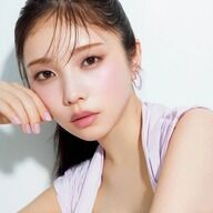 【朗報】与田祐希、グラビア復活やんけ！無防備すぎて心臓ヤバい！