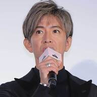 木村拓哉と倍賞千恵子の共演！クールな秋コーデ披露