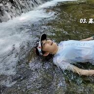 井上咲楽、高尾山でリフレッシュやんけ！汗だく川遊びの模様