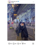 与田祐希と井上和、クリスマスイルミネーションを満喫！サンタ姿の密着ショット公開