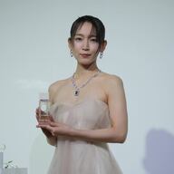 ちょｗ吉岡里帆が8000万円のジュエリーでうっとりした結果ｗｗｗ
