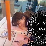 綾瀬はるかガチ可愛すぎやろ！オフショットの仕草にも注目やんけ！