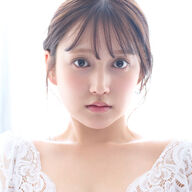 【悲報】鈴木くるみの写真集、無邪気さと大人の色気の両方とも捨てがたいｗ