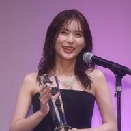 芳根京子、結婚生活どうやねん？ジュエリーもこれまた凄いで草