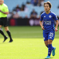 日本人選手、エバートンに続々加入やんけ！これ暗雲か？草