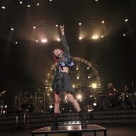 LiSA、遂にソロデビュー15周年！全国ツアー東京公演の感動を振り返る
