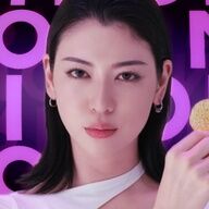 【驚愕】三吉彩花、回転台でノリノリダンスやんけ！何やこれ？