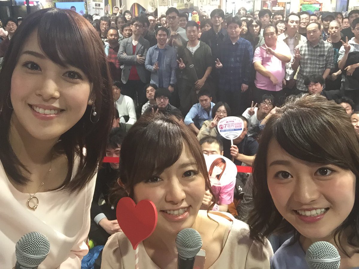 【悲報】AⅤ女優のイベントに来た弱者男性、モザイクを貫通する  [712093522]->画像>11枚 