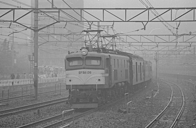 国鉄64 58号機＋国鉄12系急行「きそ2・3号」ウエザリング加工・ 精密加工品 国鉄64 58号機＋国鉄12系急行「きそ2・3号」ウエザリング加工