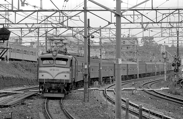Strange Trains World】Japan's oldest passenger car that has