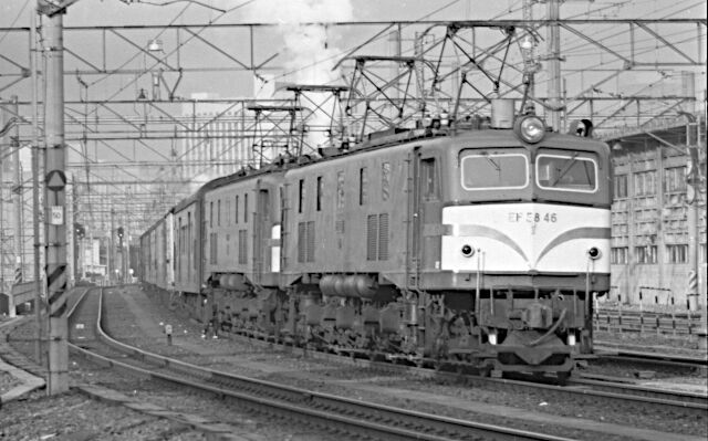 EF58：その1改訂版（後）（46号機〜59号機） : 新・バイクで