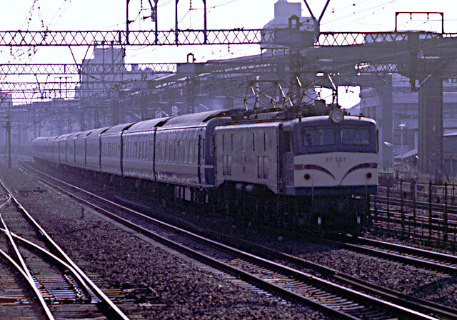 EF58:その1改訂版(前)(1号機〜45号機) : 新・バイクで走る EF58:その1改訂版(前)(1号機〜45号機) : 新・バイクで走る