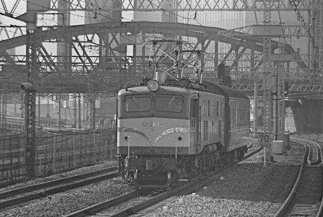 1958年が多く59年と64年が1枚 大量 初日カバー 電気機関車 電車 絵葉書 ☆1950年代EF58絵本コレクションと1990年日本橋東急限定KATO16番EF58