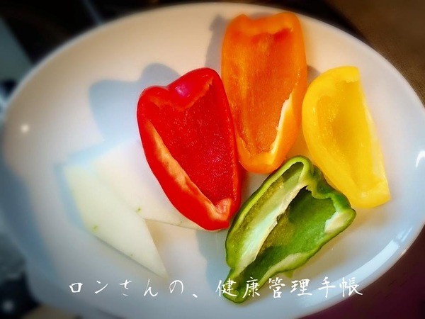 20150913 ロンご飯 レバー パプリカ お星さま 9 食材