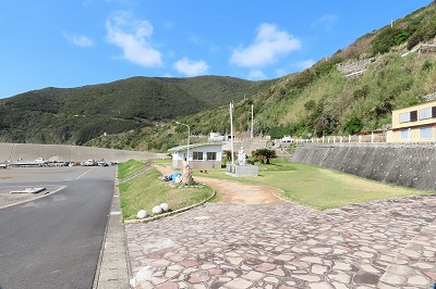 土佐沖ノ島灯台 とさおきのしま (2023/3/24再訪問) : プジョーで