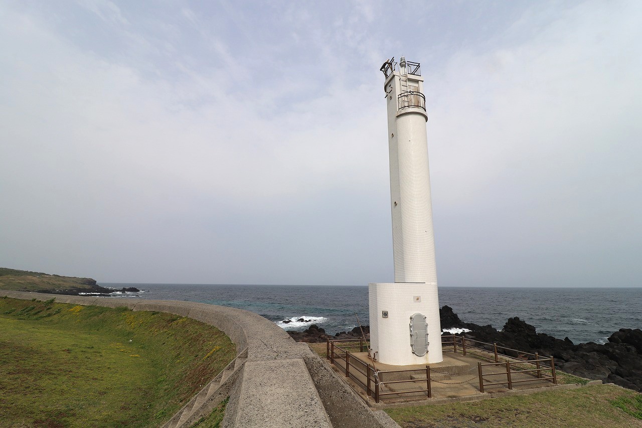 五島柏埼灯台 ごとうかしわさき (2025/5/11) : プジョーで訪ねた灯台