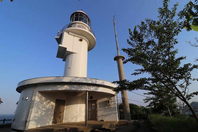 豆酘埼灯台 つつさき (2023/5/1) : プジョーで訪ねた灯台訪問記、今は