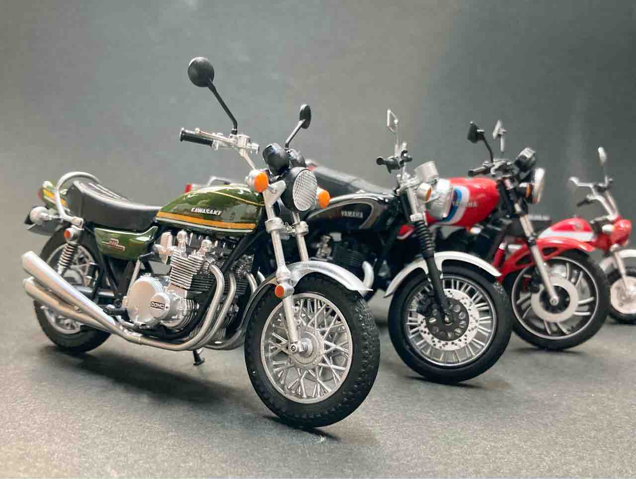 ヴィンテージバイクキット 1/24 KAWASAKI Z1(900 Super Four) : ケント