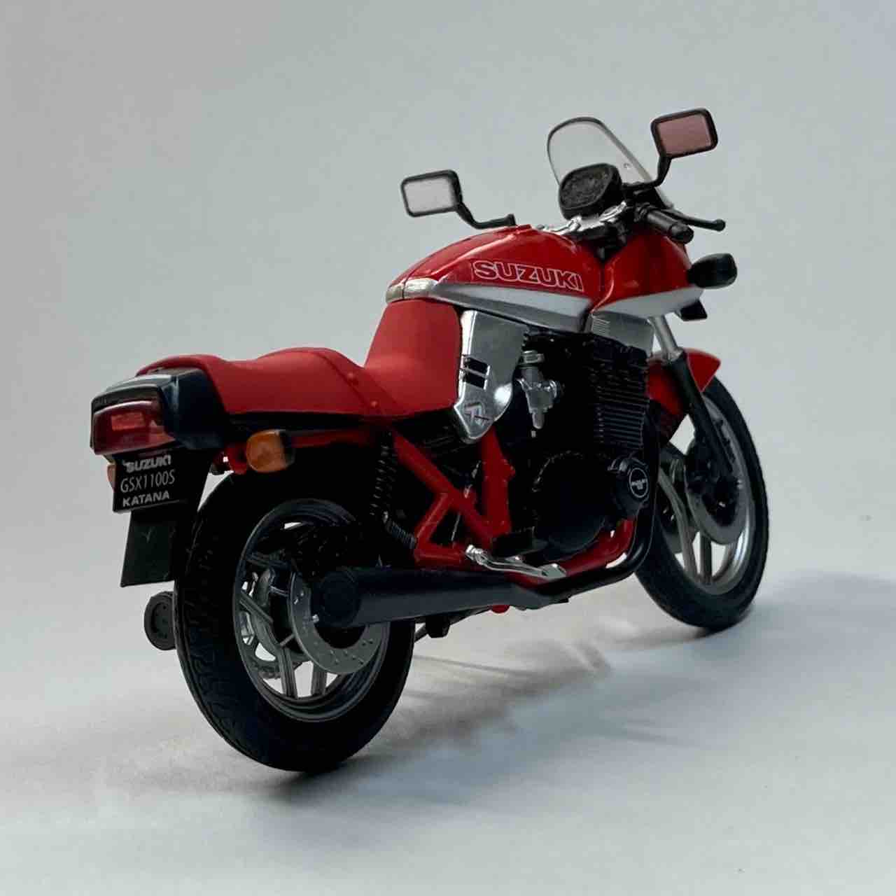 ヴィンテージバイクキット 1/24 GSX1100SBE : ケント100Sの趣味の世界