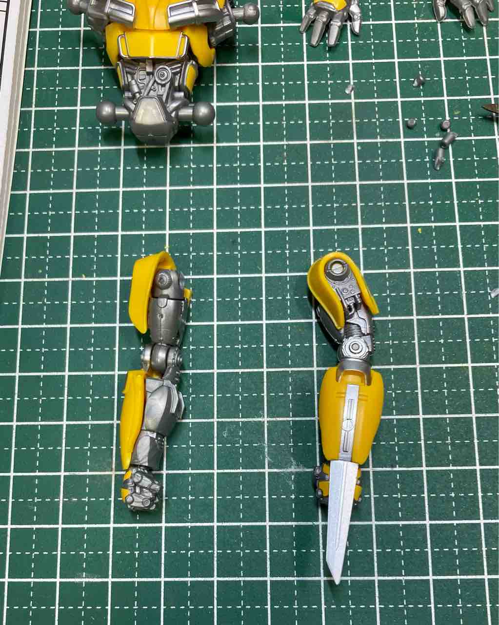 ノンスケール バンブルビー その1(とりあえずキットレビュー