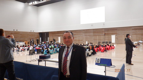 AF56F4BA-DE23-40B8-909D-897AEBE38AB4