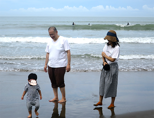 バオバオ初めての海02