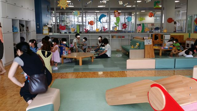 子育てサロン 資生館小学校 参考までに 子育てサロン 資生館小学校 参考までに