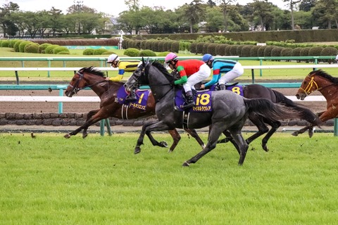 7E697FF0-4A53-49E3-9CB5-60B3A5FF2A70