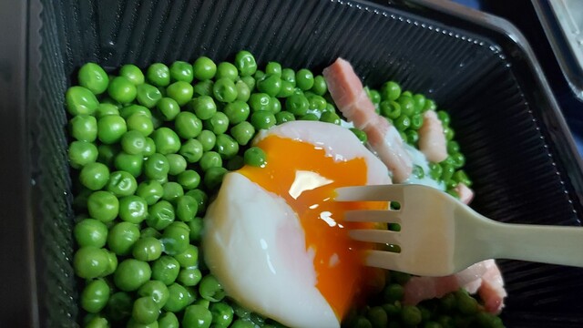 エガちゃんも絶賛 サイゼリアの 柔らか青豆の温サラダ がめっちゃ美味しい おでかけphoto日記 エガちゃんも絶賛 サイゼリアの 柔らか青豆の温サラダ がめっちゃ美味しい おでかけphoto日記