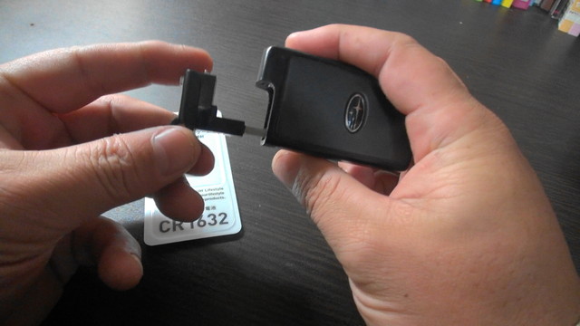 愛車インプレッサのキーレスエントリーの電池交換 おでかけｐｈｏｔｏ日記