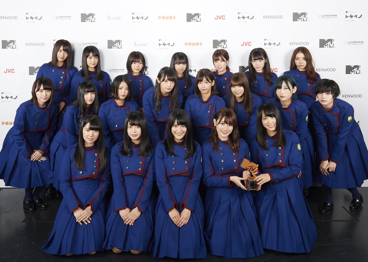 志田愛佳さん 髪の色を緑色にお染めになられる 欅坂46をまとめて