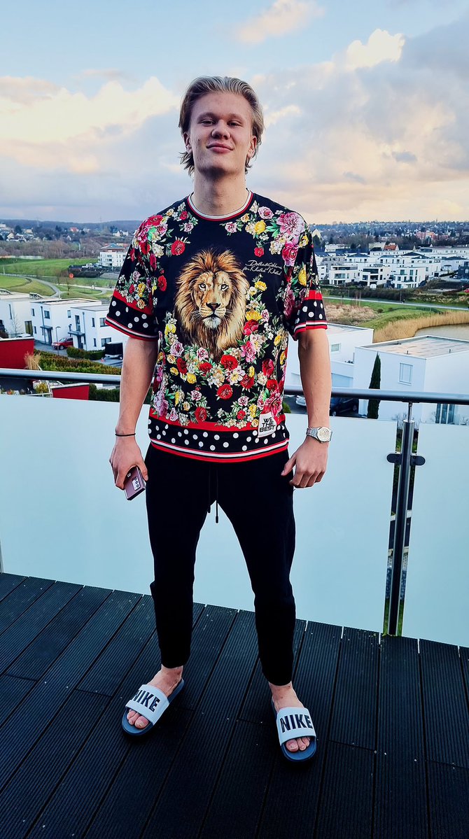 サッカーばっかり 画像 ドルトムントfwハーランドの私服から猛ベンゼマ臭を感じる