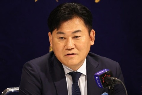 o0640042715640524488