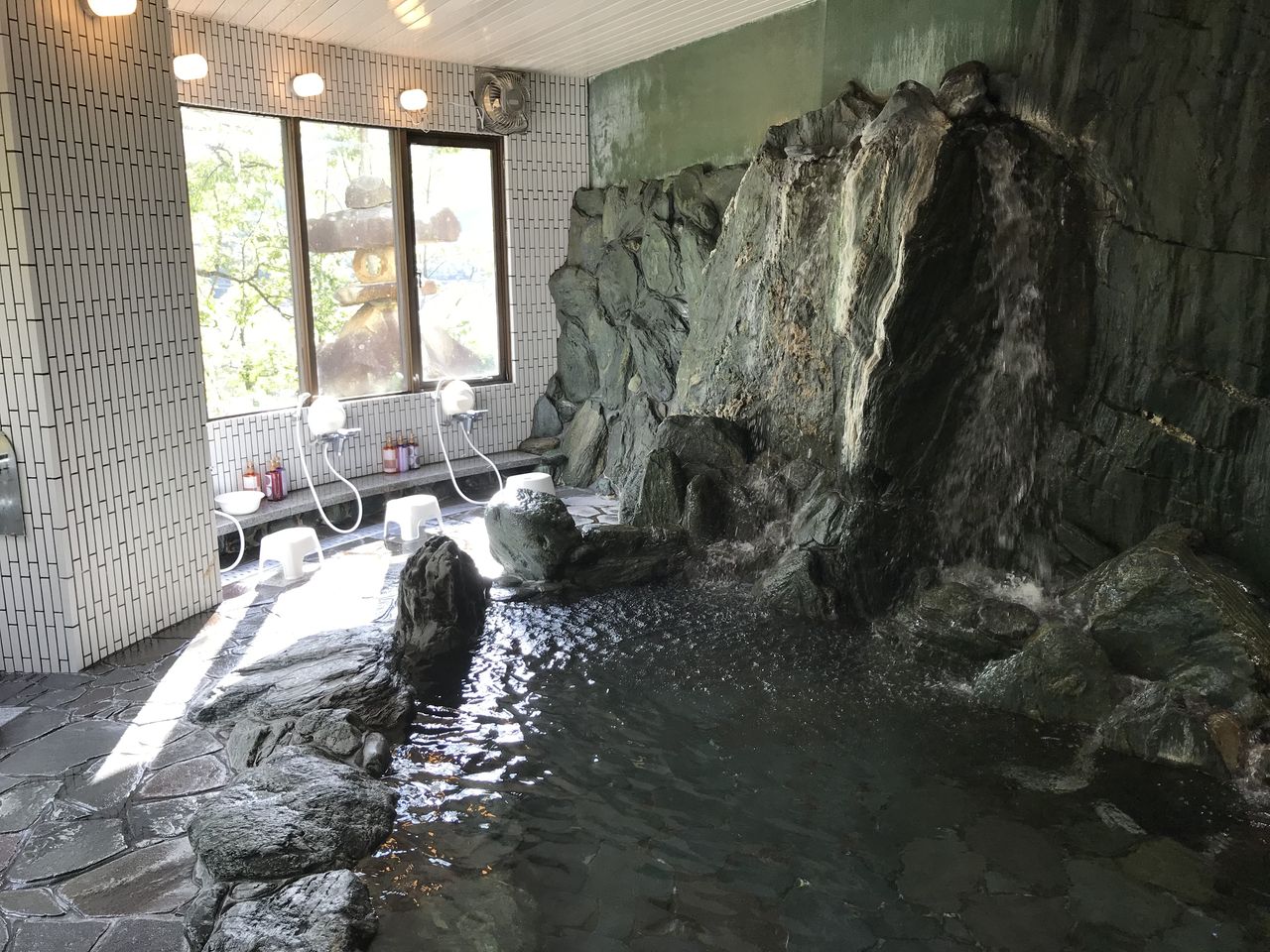 湖畔のリゾートでのんびり No 107 ホテル白竜湖リゾート 広島県三原市 青いジムニー広島在住 日帰り温泉巡り 最適化生活 湖畔のリゾートでのんびり No 107 ホテル白竜湖リゾート 広島県三原市 青いジムニー広島在住 日帰り温泉巡り 最適化生活