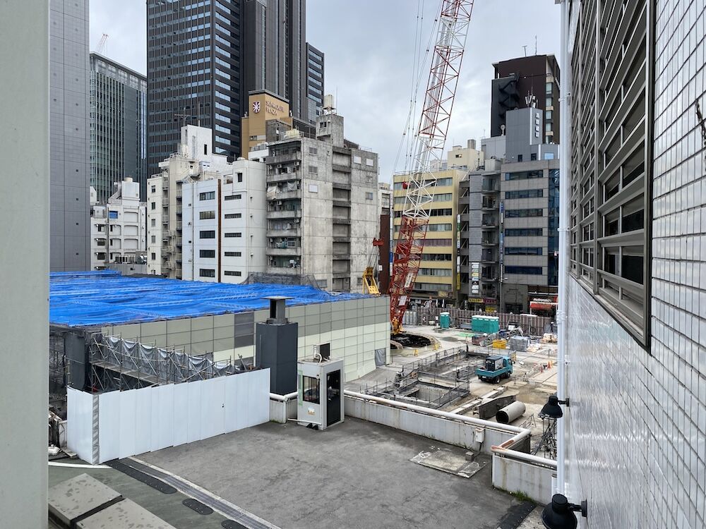 JR新宿ビルの取り壊し