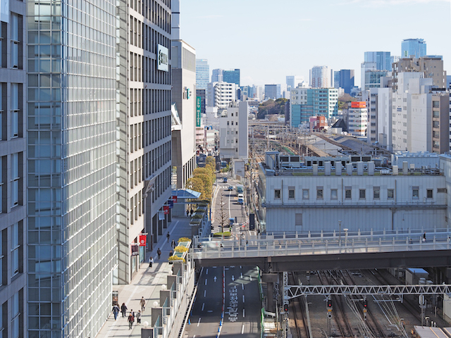 JR新宿ミライナタワー(NEWoMan)の屋上広場と階段【とある街の風景413】3