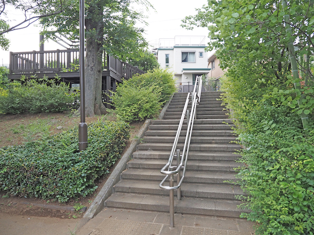 風の丘公園の階段と展望台【とある街の風景429】4