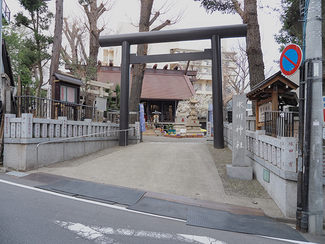 気象神社(高円寺氷川神社)と坂道2