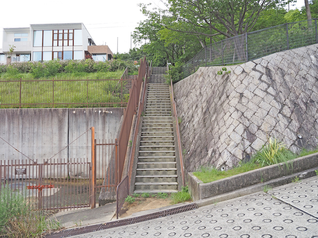 「苦楽園みはらし公園」前の眺望坂1